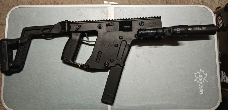 Afbeelding 1 van Krytac kriss vector mag de deur uit wegens amper gebruikt