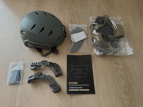 Image for Fma Exfill helm incl 3.0 rails nieuw