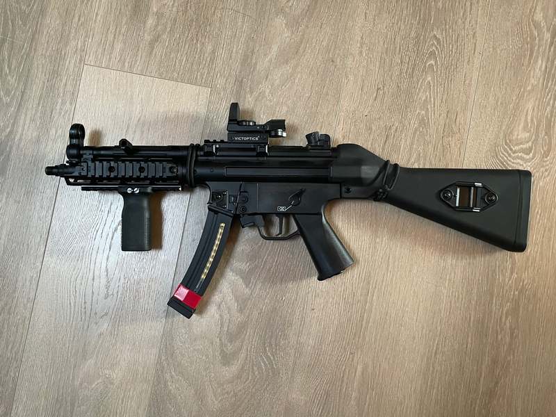 Bild 1 für MP5 Cyma Platinium (7 mags / accessoires)