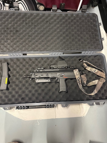 Afbeelding 5 van Nieuwe MP7 GBB + 4 nieuwe magazijnen. Evt met koffet
