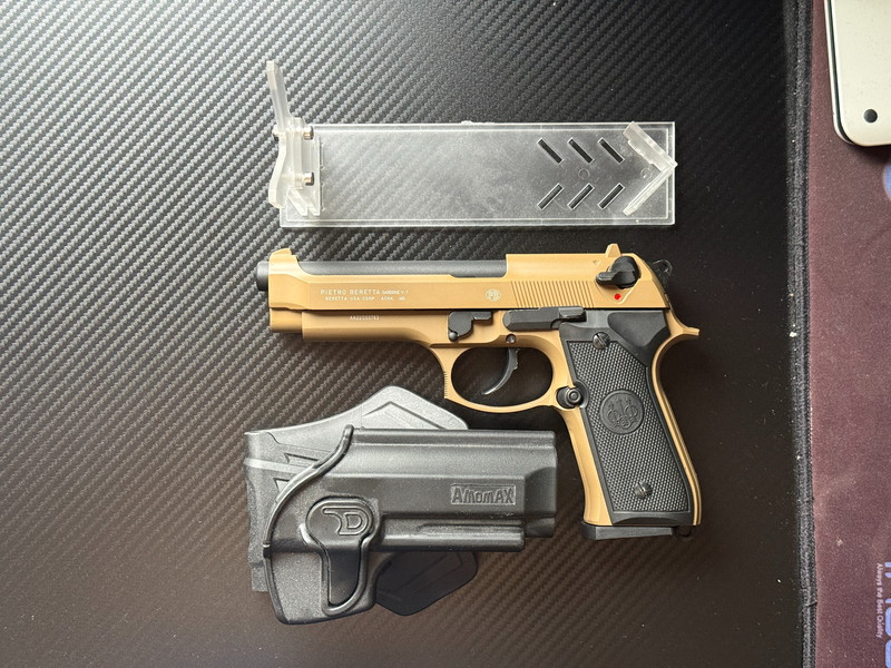 Bild 1 für Beretta MOD92 Desert-Tan GBB (Umarex) + Tactical Holster + Desk Stand