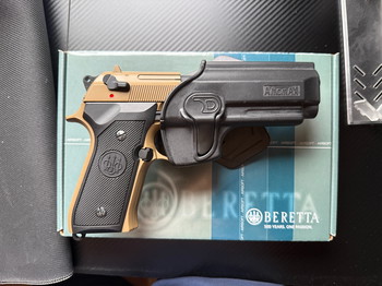 Bild 5 für Beretta MOD92 Desert-Tan GBB (Umarex) + Tactical Holster + Desk Stand