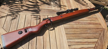 Imagen 2 de G&G Airsoft Karabiner 98K SE Gas Bolt-Action Gewehr mit Hülsenauswurf 6mm BB Echtholz-Version