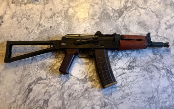 Afbeelding 2 van AKS-74U | E&L | AEG | Metal + Wood