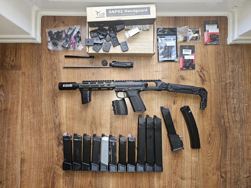 Imagen 1 de AAP-01 carbine, transferrable back to pistol