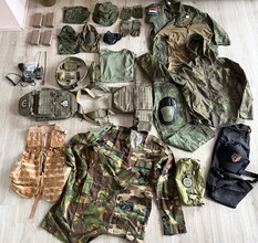 Imagen para Complete Set Kleding & Gear - Incl. Boafeng Portofoon, Combat outfit, Plate Carrier, Tactical Belt, Pouches, Bescherming & MEER ! (In 1 keer klaar)