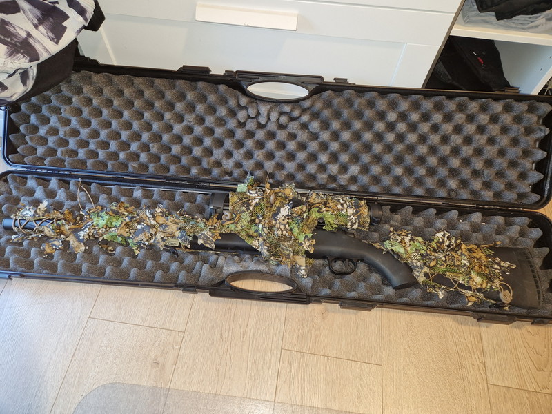 Image 1 for Novritsch SSG10 sniper rifle. Met scope en camo inbegrepen. Wel zonder magazijn.