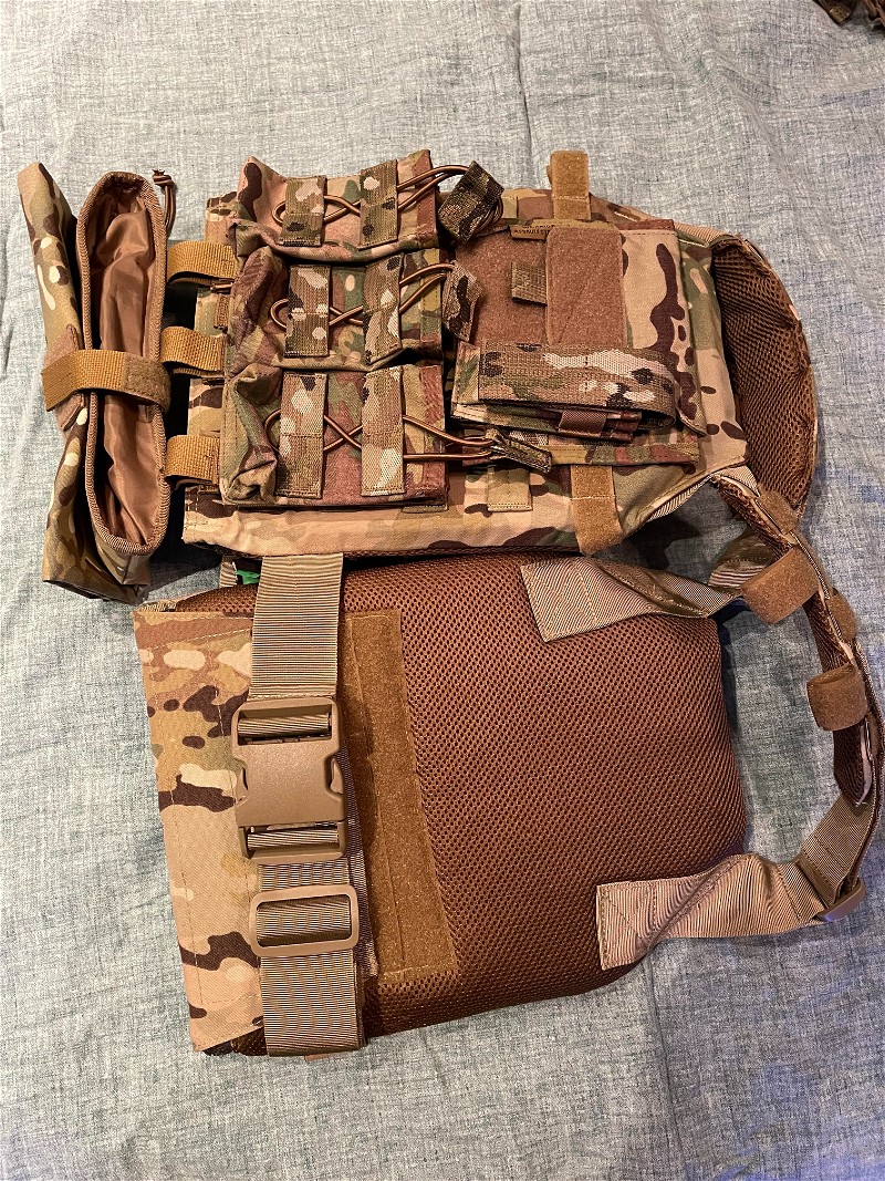 Image 1 for Condor Multicam plate carrier met extra's