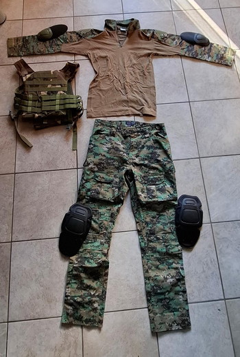 Bild 3 für diverse kleding sets te koop