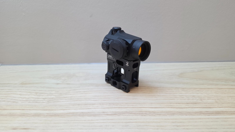 Image 1 for Vector Optics Maverick Gen II 1x22 Red Dot + Unity Riser