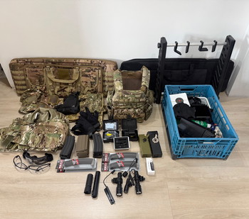 Afbeelding 2 van SCAR H M4 MP5 + ACCESSORIES
