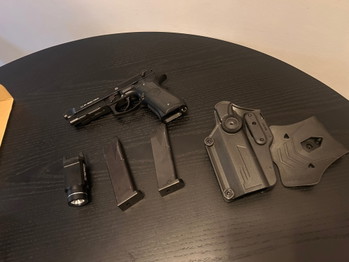 Image 3 for Complete Airsoft Set | ICS M4 AEG + Beretta M9 GBB + Gear & Accessoires