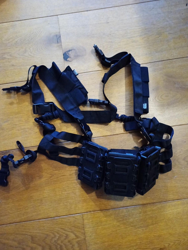 Image 1 pour Chest Rig met 3 magazine Pouch