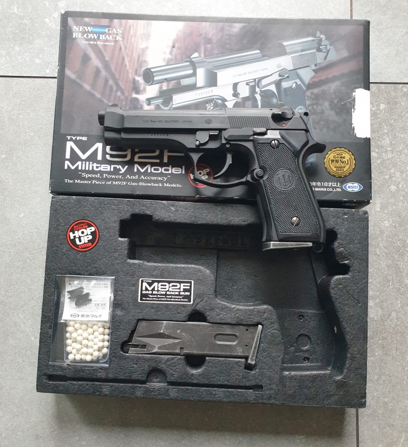 Afbeelding 1 van Tokyo Marui M92F Military met 2 mags