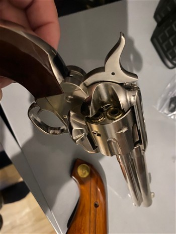 Afbeelding 2 van Colt 45 peacemaker co2 chrome met extra houten grips