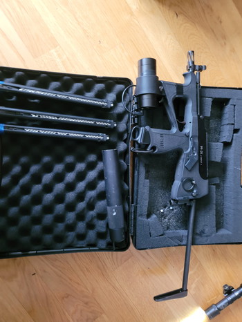 Imagen 2 de Modify PP-2K With 3long mags - 1 Short - Silencer & Flashlight + Spare parts