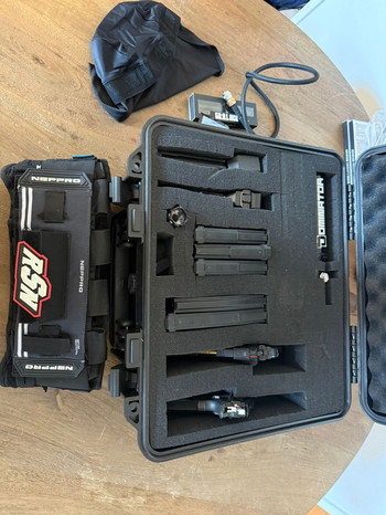 Afbeelding 10 van Volledige high-end airsoft set | 2x Hi-capa 5.1 tournament builds | New El Diablo body