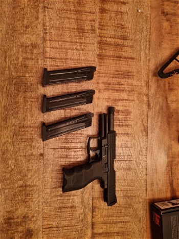 Image 2 for H&k vp9 gbb met 3 mags