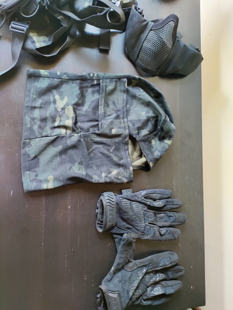 Image 1 for Starter set bescherming en gear (dark multicam)