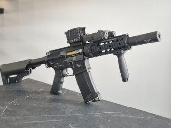 Afbeelding 2 van Arma Lite M4/M15A4 | AEG | Foregrip | silencer
