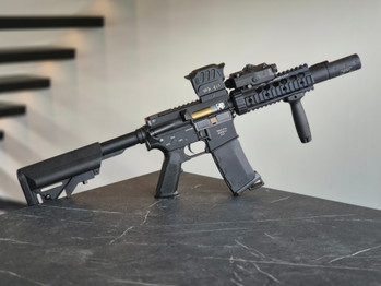 Afbeelding 3 van Arma Lite M4/M15A4 | AEG | Foregrip | silencer