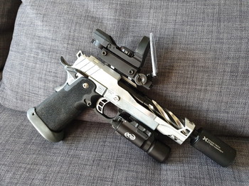 Image 2 for Hi-capa met veel upgrades en attachments