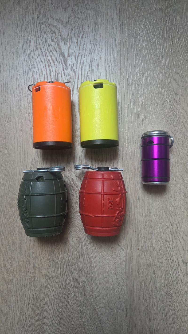 Image 1 for Hand grenades bundle