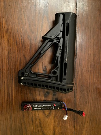 Afbeelding 3 van MAGPUL CTR STOCK (BLACK) & EXTENDED BUTT PAD PRE HOLLOWED OUT FOR M4/416 NGRS