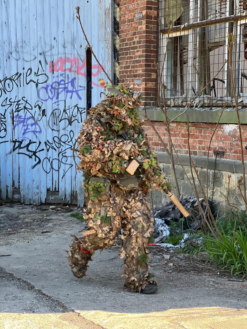 Afbeelding 1 van Kmcs Dark Forest ghillie