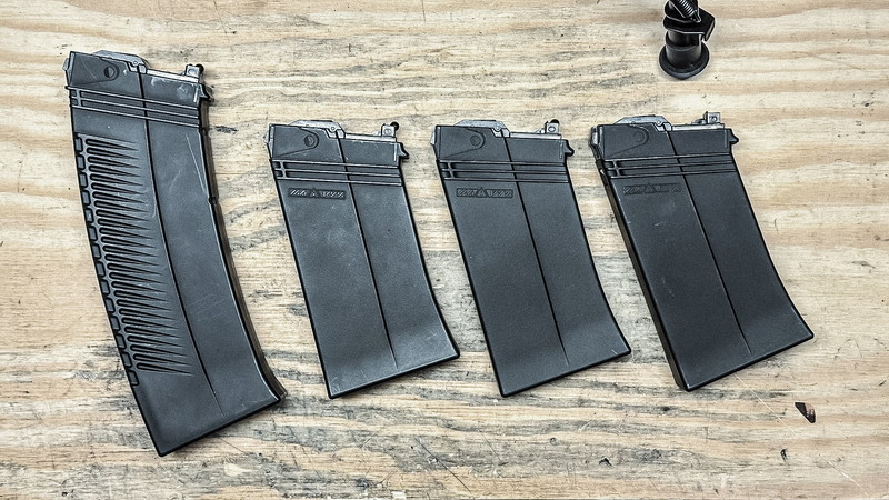 Bild 1 für Tokyo Marui Saiga Magazines (3x 45rd & 1x 90rd)