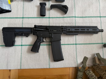Image 3 pour CYMA Daniel Defense MK18 RIII 10.3
