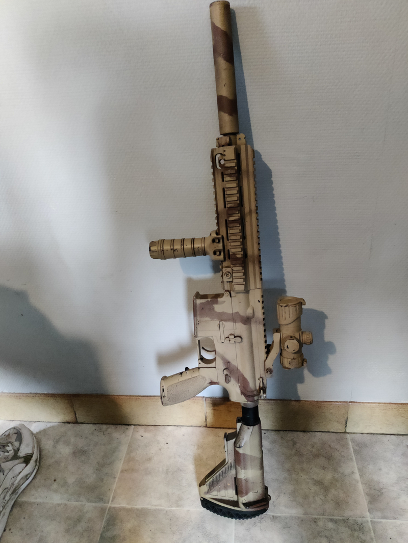 Afbeelding 1 van Specna Arms M416 met paint job (butt stock geblokkeerd)