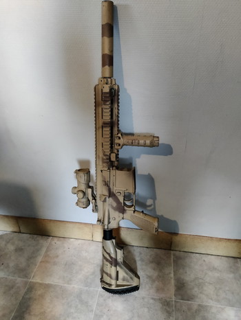 Afbeelding 2 van Specna Arms M416 met paint job (butt stock geblokkeerd)