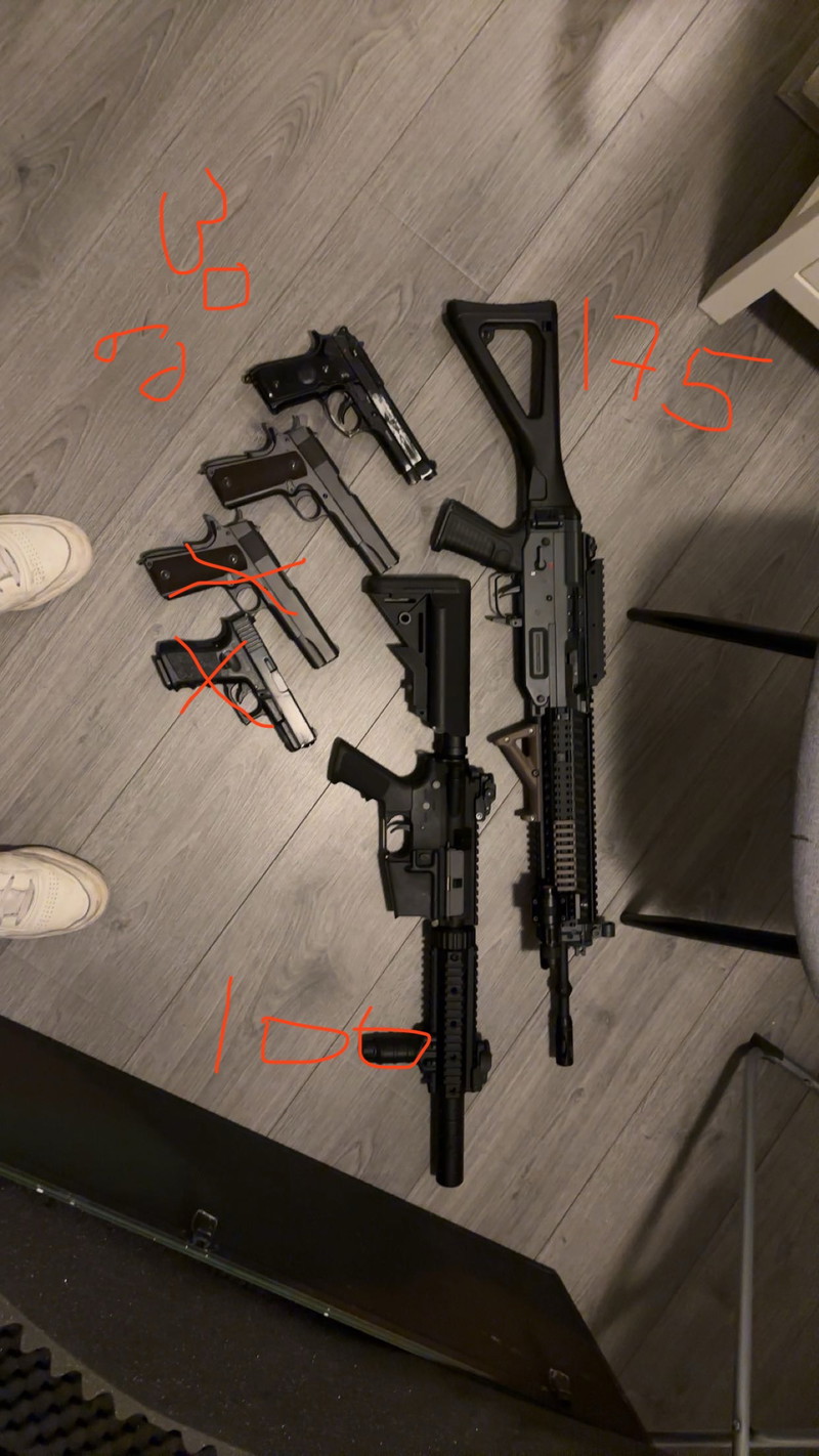 Image 1 for Diverse replicas