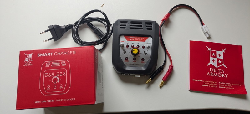 Afbeelding 1 van Smart Lipo/ LiFe NiMH lader.