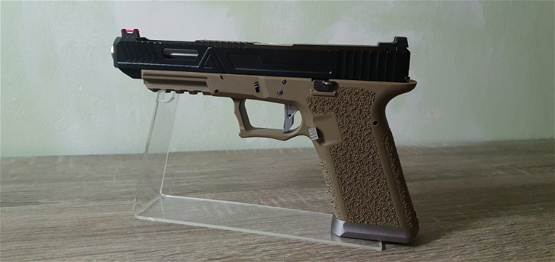 Image 1 pour Custom Glock G34 met RWA Agency Arms slide kit
