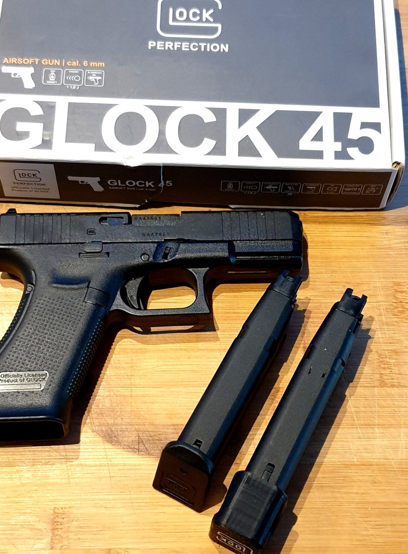Image 1 for Glock 45 Gen5 MOS met 2 mags