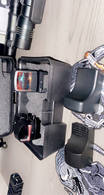 Image 3 for Pistol red dots