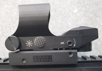 Imagen 4 de BLACKWATER 15  met red dot etc