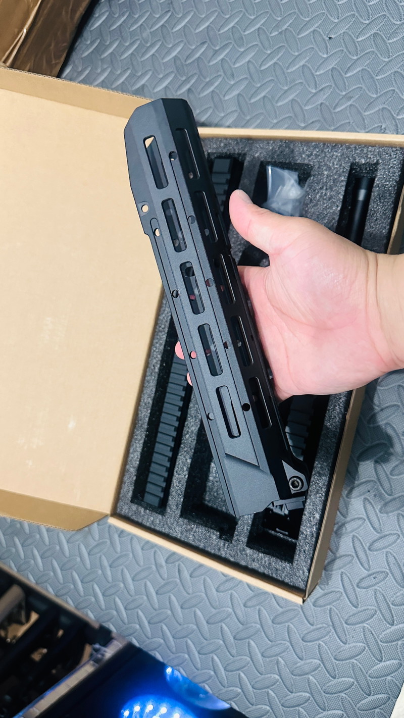 Imagen 1 de 5KU SAG MK3 Monolithic Rail Handguard Set For Marui AKM Gas Rifle