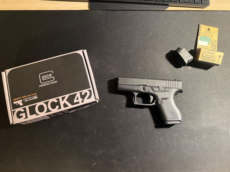 Image 1 for Glock 42 met magazijn adapter