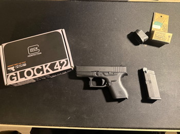 Image 2 for Glock 42 met magazijn adapter