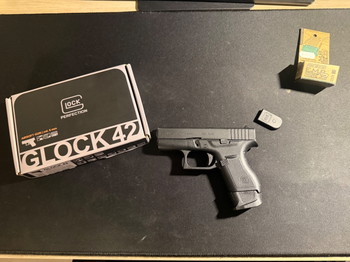 Image 3 for Glock 42 met magazijn adapter