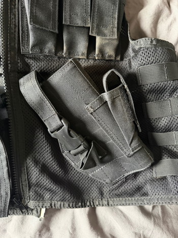 Bild 3 für Invader Vest met pistool houder