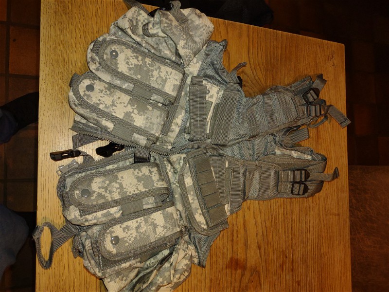 Image 1 for Chest rig