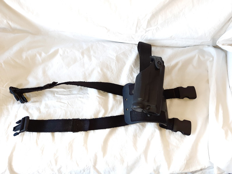 Afbeelding 1 van Safariland 6004 Tactical Holster Glock 17 Rechtshandig, zwart. ex KMar