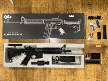 Bild 2 für GHK Colt M4 RIS GBB 10.5 inch