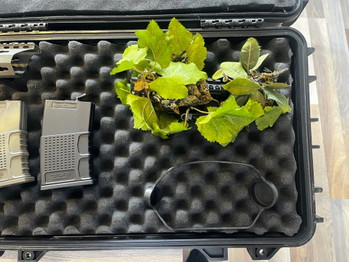 Image 3 for Complete G&G TR16 MBR 308WH - 6 mags, Novritsch 1-4x LPVO + camo cover, Nuprol hardcase XL