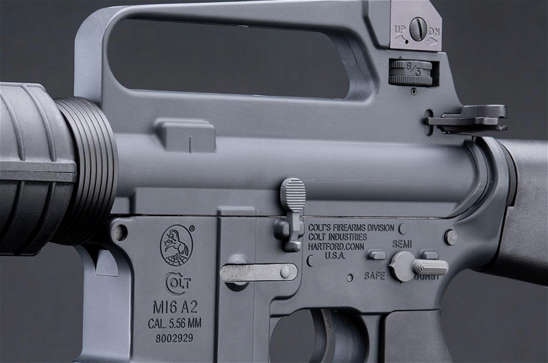 Image 1 pour Gezocht: G&P M16A2