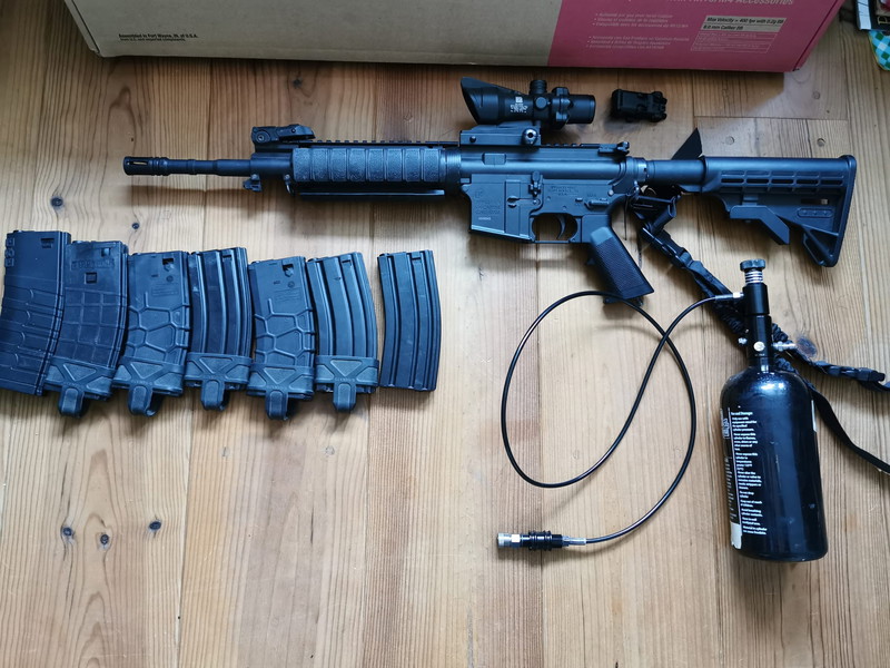 Image 1 pour Tippmann M4 met gasfles